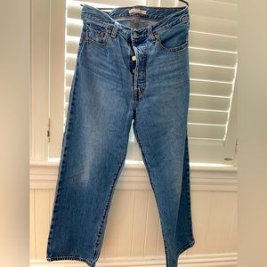 Levi’s Ribcage Straight Ankle size 30